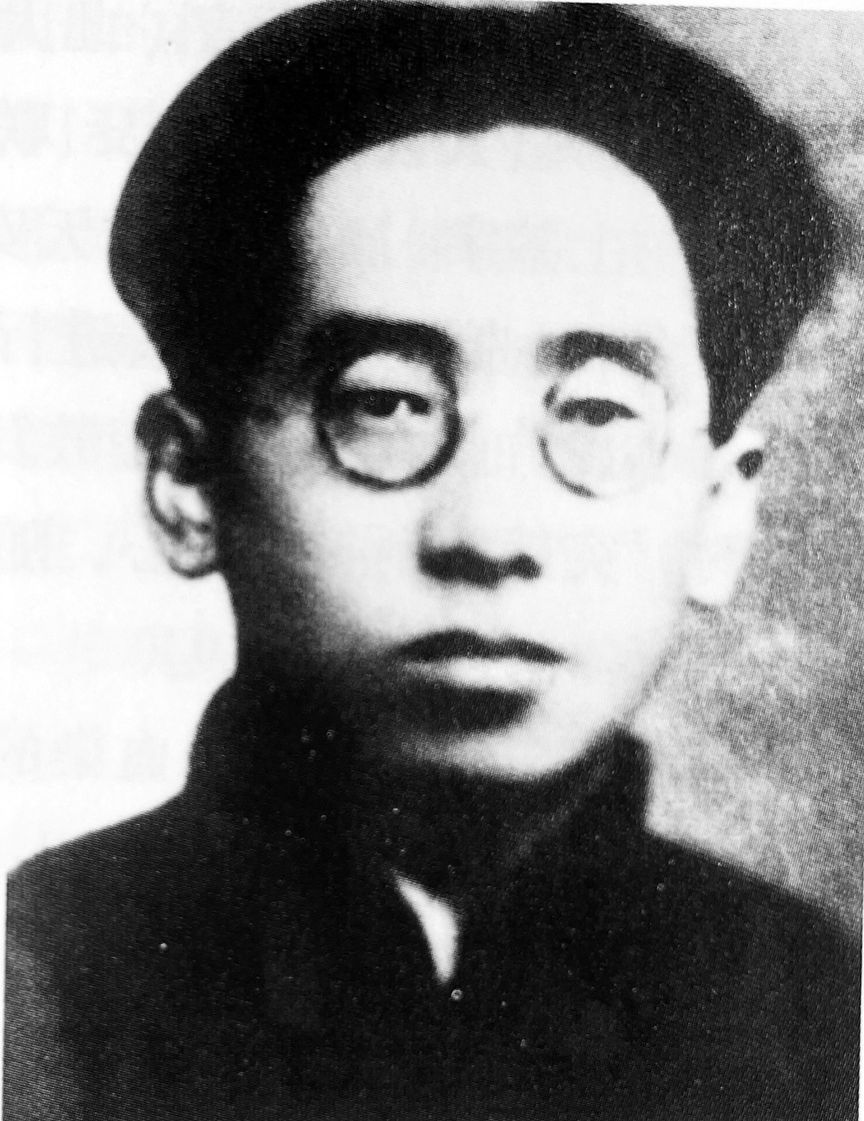 北大学生高君宇先后参加了蔡元培发起的进德会,邵飘萍为讲师的新闻学